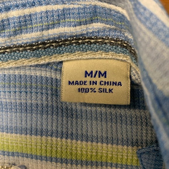 Tommy Bahama 100% silk, short sleeved button up shirt - Picture 9 of 11